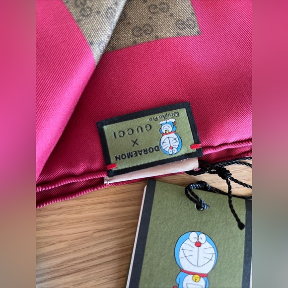 Doraemon 50 year collaboration with Gucci brand new collectible Limited edition - Picture 2 of 6